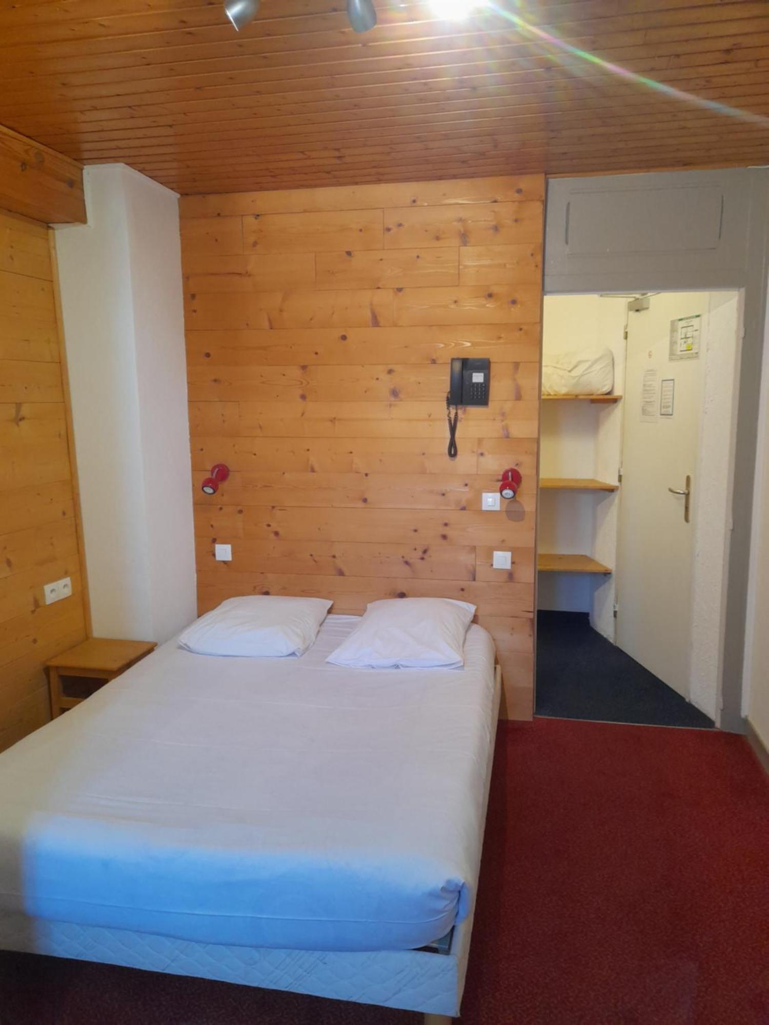 Hotel Du Centre Villard-de-Lans Exteriör bild