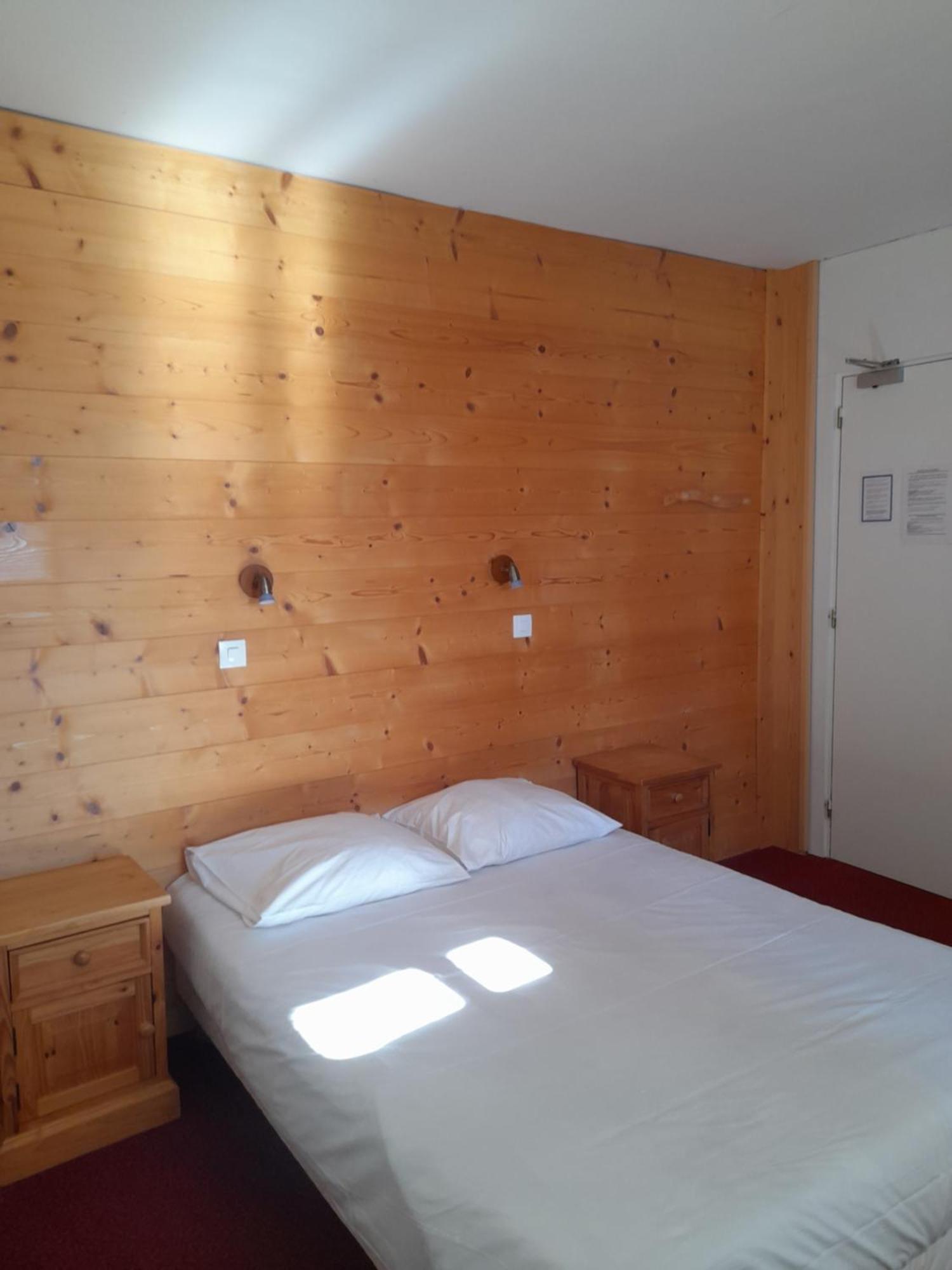Hotel Du Centre Villard-de-Lans Exteriör bild